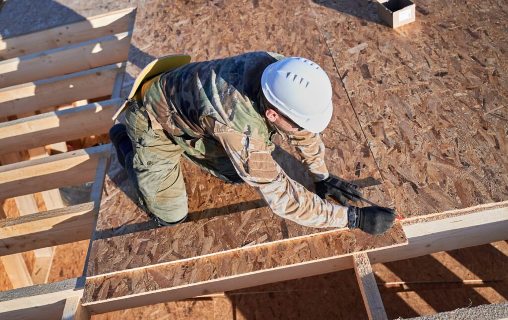 roofer working